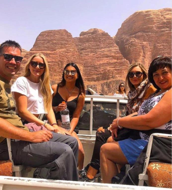 Saleem With Jeep Tour Apartman Rum vádi Kültér fotó